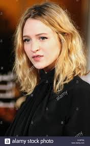 Последние твиты от christa theret (@theret_christa). Franzosische Schauspielerin Christa Theret Besucht Die L Homme Qui Rit The Man Who Laughs Premiere Auf Der 12 Internationalen Marrakesch Filmfestspiele Am 3 Dezember 2012 In Marrakesch Marokko Stockfotografie Alamy