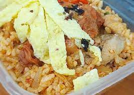 Bayangkan paduan nasi goreng dengan udang, daging kepiting, nanas, dan kacang mede goreng. Resep Nasi Goreng Ayam Kimchi Enak