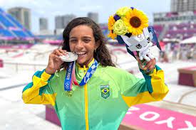 Rayssa leal faz história no skate e é a atleta mais jovem a subir ao pódio em olimpíadas. Skate No Brasil Da Proibicao As Olimpiadas Guia Do Estudante