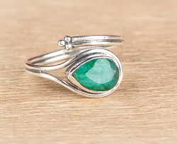 Emerald Ring 925 Sterling Silver Pretty Love Ring Girls Fashion Ring Green Ring May Birthstone Emerald Ring Boho Rings Silver Silver Ring Designs