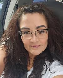 Angela Horan's Instagram, Twitter & Facebook