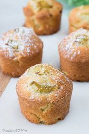 Muffins A La Rhubarbe La Cuisine D Adeline Recette Rubarbe Recette Recettes Avec Rhubarbe Recette Tarte Rhubarbe