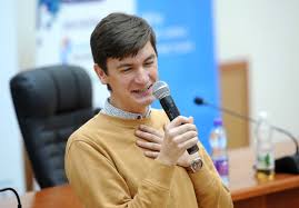 Александр гудков и екатерина варнава, 1 сезон, 4 выпуск (24.08.2017). Kto Takoj Sasha Gudkov Chto Izvestno O Ego Lichnoj Zhizni