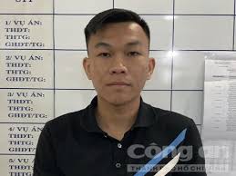 Đối tượng còn lại trong băng 'xin đểu' bánh trung thu ra đầu thú