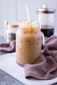 If you're a little short on time in the morning, try this 5 easy steps to make a delicious & healthy iced matcha latte recipe. Cold Brewed Iced Mocha Latte Natalie S Health