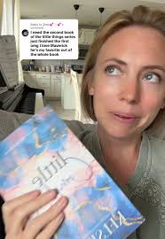 Little Things Bu Julia Abigal Fletcher Carney