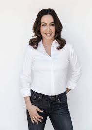 She is an american actress, comedian and a producer too. Patricia Heaton Plastic Surgery