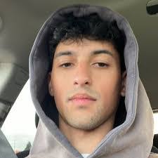 Taylor Meraz's Instagram, Twitter & Facebook