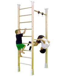 Kletterwande Fur Das Kinderzimmer Sprossenwande Und Boulderwande In 2020 Kletterwand Sprossenwand Sprossenwand Kinderzimmer