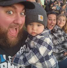 We are aware that after installing update 0.2.7.0 for #TarkovArena, a  number of users are experiencing reduction and a general drop in FPS in  matches. As a temporary measure, we recommend changing