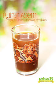 Kunyit Asem Is A Traditional Herbal Drink Made From Fresh Turmeric And Tamarind Famous Javanese Recipe For Women S Beauty And Health Kunyit Kesehatan Makanan