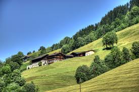 Die aktion gilt nur für private anbieter, die in den letzten 24 monaten keine objekte auf immowelt.de inseriert haben. Saalbach Hinterglemm Salzburg Pinzgau Lengau Weiler Landwirtschaft Bergbauerndorf Weide Alm Wald Kitzbuhler Alpen Glemmtal Berg Tal Wandern Urlaubsregion Ferien Sport Bergsteigen B Bauernzeitung