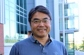 Eugene Prince receives Alumni Achievement Award