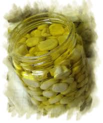 Conserve sottolio, sottaceto, pesto, aceto e olio aromatizzati. Favette Sott Olio Ricette Conserve Sarde Le Vie Del Gusto Piatti Tipici Sardi Enogastronomia Ricette Tipiche Sarde E Itinerari Enogastronomici La Storia Di Una Regione Attraverso Le Sue Tradizioni Enogastronomiche