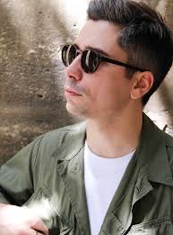 Atelier particulier nous propose son tout premier maillot de bain au tarif de 90€. Lunettes De Soleil Atelier Particulier La Version 2 Est Arrivee