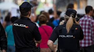 Placa de policía larga sombra vector icono plana. Realizaremos Pruebas De Covid 19 A Los Policias Nacionales Que Regresen A La Region Comunidad De Madrid