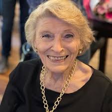 Rita Sampson Rita recibio este año un merecido homenaje por su trabajo y  contribucion en WIZO a lo largo de los años. Con un andar en WIZO de mucho  más de 50