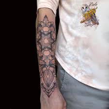 This would make a perfect arm sleeve if the person chooses to add more. Mandala Von Eszter Eule Tattoo Shop Leipzig Plagwitz Facebook
