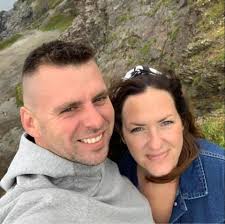 Can anybody recommend a person with a digger to come and level a driveway.  Thank you.