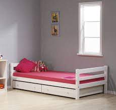 However, these photographs can serve as ideas for arranging children's room, and if you own domestic carpenters can do the trick for less cost. Bedroom Ideas For Single Bed Bedroom Decorating