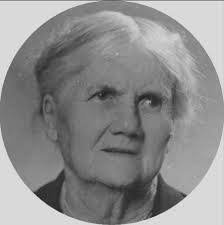 Mary Comer's Instagram, Twitter & Facebook