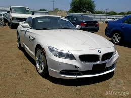 Dimensions for the 2015 bmw z4 are dependent on which body type is chosen. Bmw Z4 Sdrive28i 2015 White 2 0l 4 Vin Wball5c54fp557239 Free Car History
