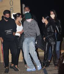 The kardashians interrogate addison rae about her friendship with kourtney in a v awkward 'kuwtk' clip. Kourtney Kardashian Addison Rae Dine In Leather Pants Sandals Footwear News