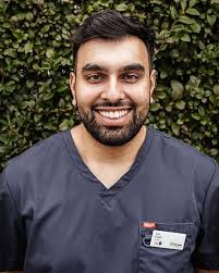 Dr Davinderjit Singh