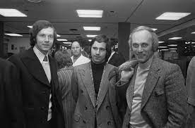 Who else but gerd müller, nicknamed the bomber of the nation, scored the winning goal. Gerd Muller Der Bomber Der Nation