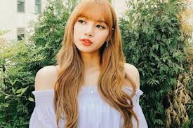Warna orange akan terlihat lebih cantik saat dikombinasikan dengan warna coklat. 5 Tips Memilih Warna Rambut Yang Cocok Berdasarkan Skintone Kamu