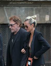 Laeticia et Johnny Hallyday : une rumeur glaçante au sujet de leur couple -  Elle