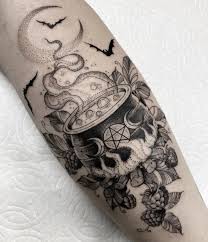 4 064 Me Gusta 15 Comentarios Follow The Darkness Thedarkestwork En Instagram By Hypnatic Halloween Tattoos Sleeve Halloween Tattoos Fire Tattoo