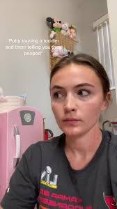 Emily Hink's Instagram, Twitter & Facebook