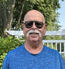 Pat Carswell's Instagram, Twitter & Facebook