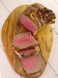 Roti De Boeuf A L Oignon Caramelise Recette Roti De Boeuf Recette Roti Recette Roti De Boeuf