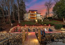 Homes for Sale Between $2938836-$3428642