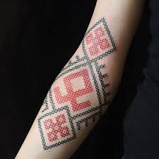 Cross Stitch Tattoo Denis Zverev Tatouage Point Motifs Tatouages Idees De Tatouages