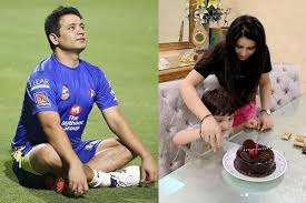 Get complete biography of anubhuti chauhan (piyush chawla's wife) in full detail with information about her age, date of birth, height, weight, profession, family, caste & more. Ipl à¤ª à¤¯ à¤· à¤š à¤µà¤² à¤• à¤†à¤ˆ à¤ªà¤¤ à¤¨ à¤• à¤¯ à¤¦ à¤¬à¤° à¤¥à¤¡ à¤ªà¤° à¤à¤¸ à¤• à¤µ à¤¶ Ipl Piyush Chawla Remembers His Wife Wishes On Birthday Sports Punjab Kesari
