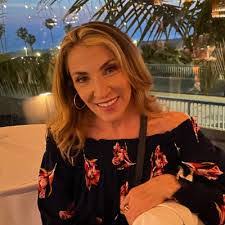 Jodi Holley's Instagram, Twitter & Facebook