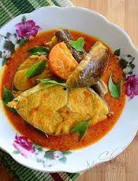 Masak kari ikan tenggiri menggunakan'periuk tanah'. Kari Ikan Tenggiri Fish Curry Recipe Best Fish Recipes Curry Recipes