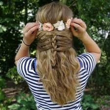 This hairstyle can be worn at work or any special events. 40 Cute And Cool Hairstyles For Teenage Girls