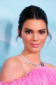 Kendall has even admitted in the past that. Kendall Jenner Is Bringing Back The Ombre Hair Trend Vogue Paris