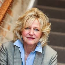 Kira Kline's Instagram, Twitter & Facebook