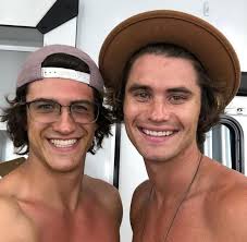 ❤️A 🥰B #jenniferlopez #alexandradaddario #AngelinaJolie #MeganFox  #margotrobbie #chrisevans #ChristianBale #AnneHathway #BrieLarson  #ScarlettJohansson #elizabetholsen #JenniferLopez #JenniferAniston  #JenniferLawrence #priyankachopra #KristenStewart ...