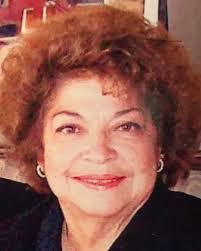 Lily Khan's Instagram, Twitter & Facebook