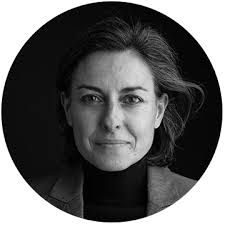 Barbara Navarro's Instagram, Twitter & Facebook