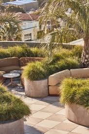 Kelly Wearstler Designs Relaxed And Beachy Santa Monica Proper Hotel In 2020 Kelly Wearstler Townhouse Garden Santa Monica Hotels