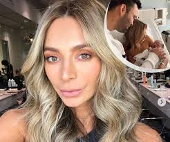 Nadia Bartel welcomes baby and nails maternity ward glamour