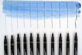 Met zijn gekalibreerde punt en super ink garandeert hij permanente, intense, scherpe en nauwkeurige lijnen. Get To Know Artists Pens Fineliners Technical Pens Ken Bromley Art Supplies