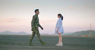 Captain yoo shi jin falls in love with dr. Philippines Gma S Descendants Of The Sun Will Stream On Netflix English